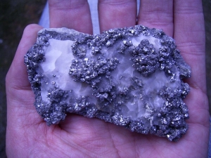 Skutterudit-Kristalle aus dem Odenwald